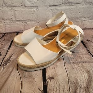 Windows worn baby in ten times but still you know marks on